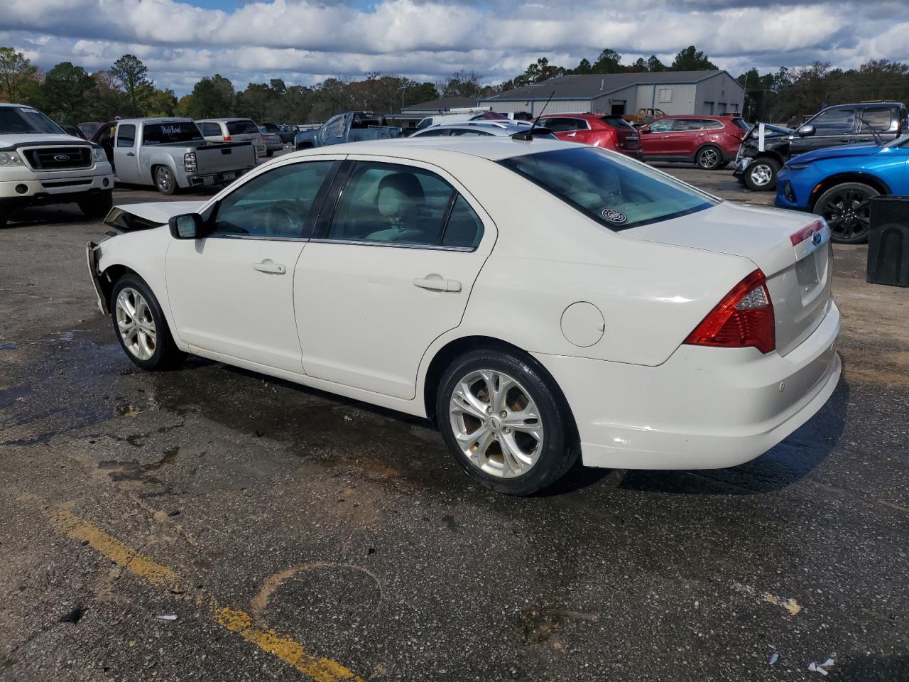 2012 Ford Fusion - Image 2
