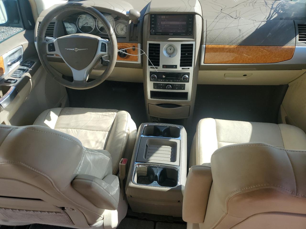 2008 Chrysler Town & Country - Image 8