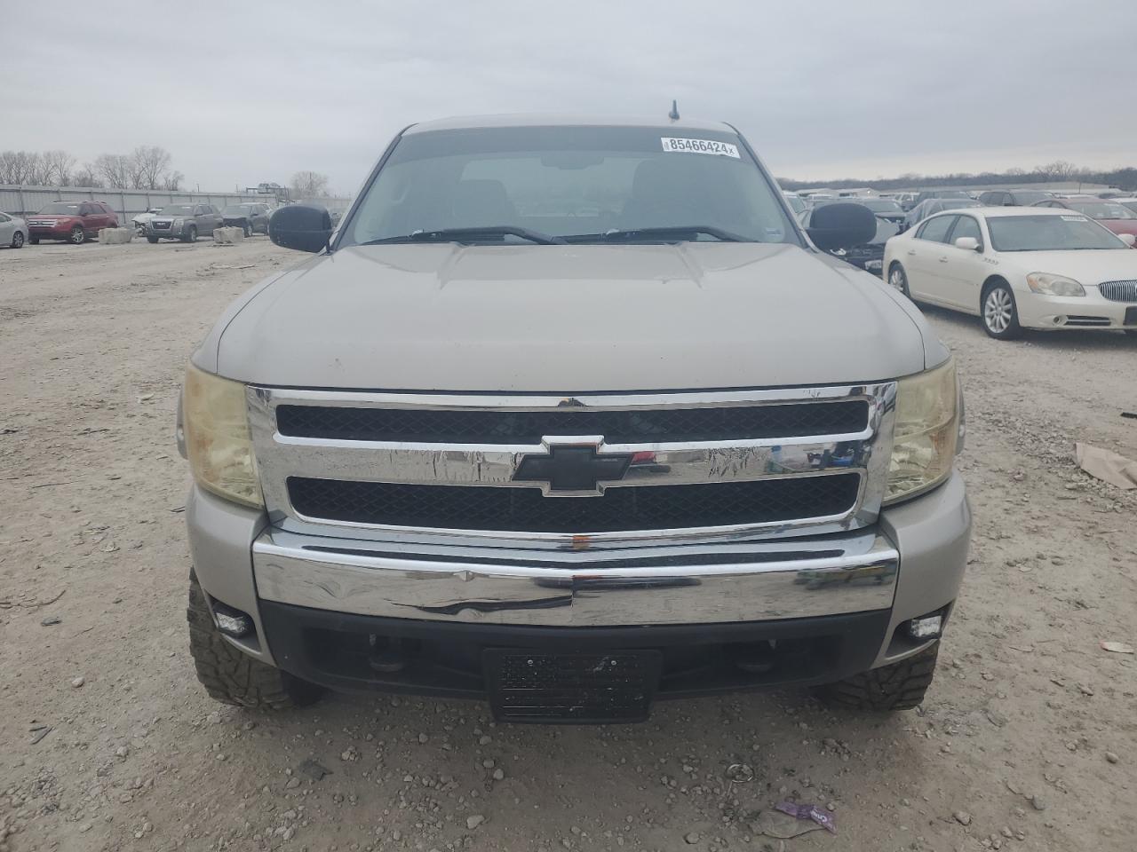 2007 Chevrolet Silverado - Image 5
