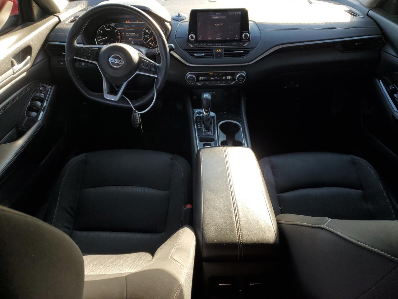 2020 Nissan Altima - Image 8