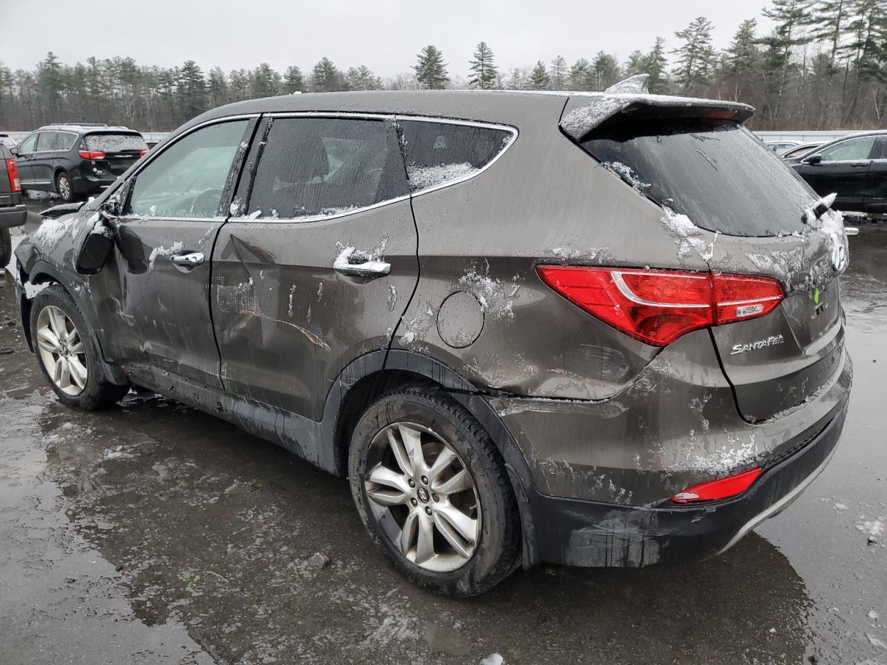 2013 Hyundai Santa Fe - Image 2