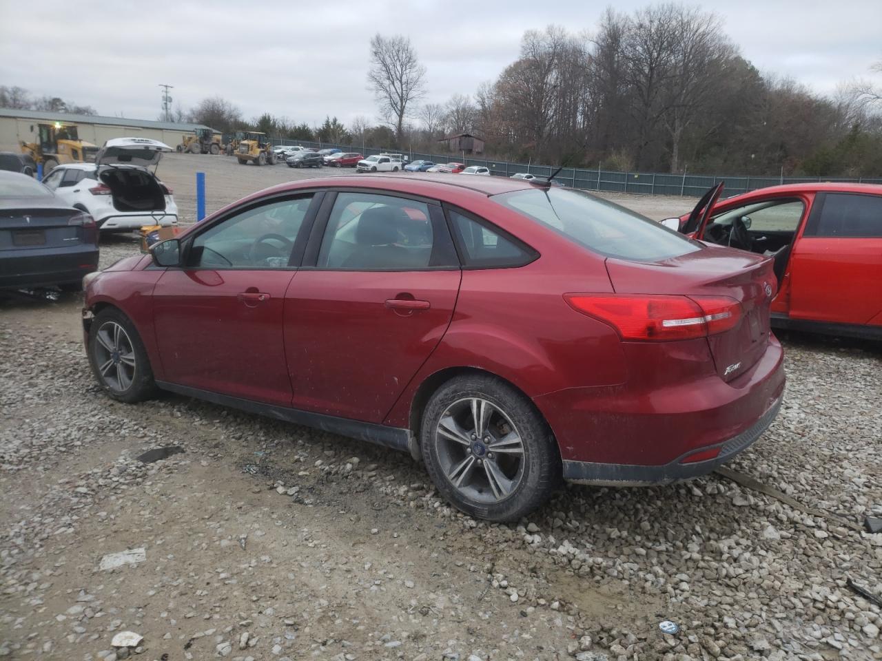 VIN 1FADP3FE9GL238719 2016 FORD FOCUS no.2