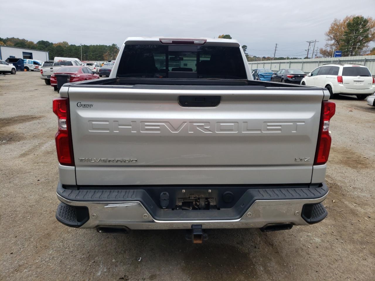 2019 Chevrolet Silverado - Image 6