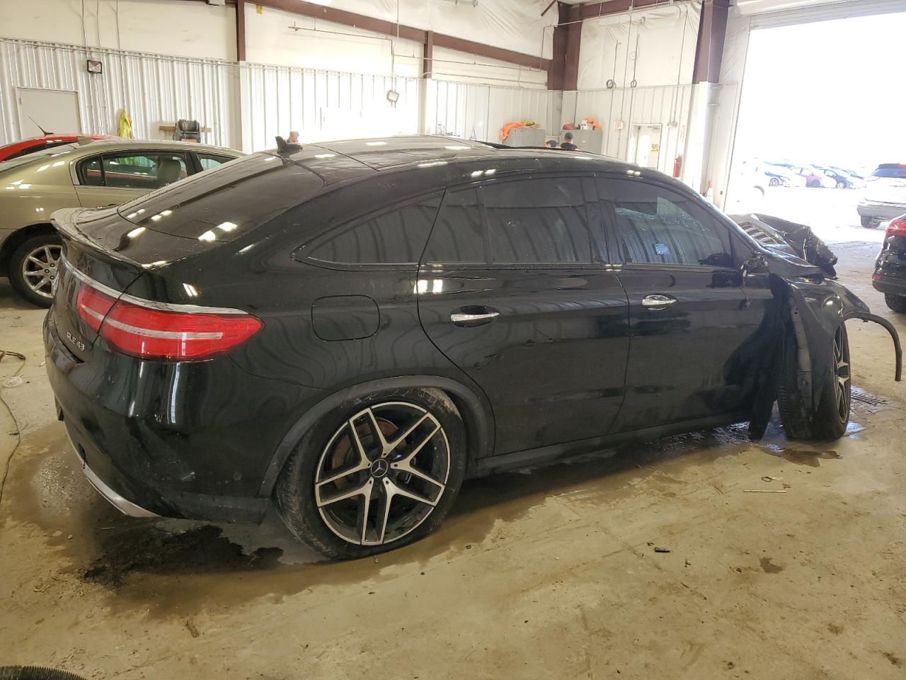 2017 Mercedes-Benz GLE - Image 3