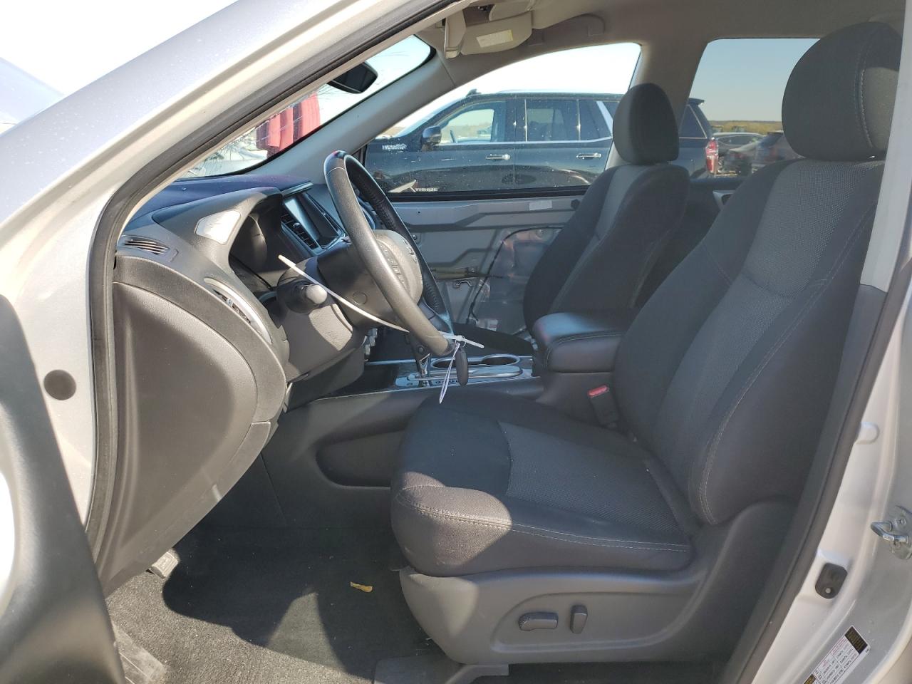 2019 Nissan Pathfinder - Image 7
