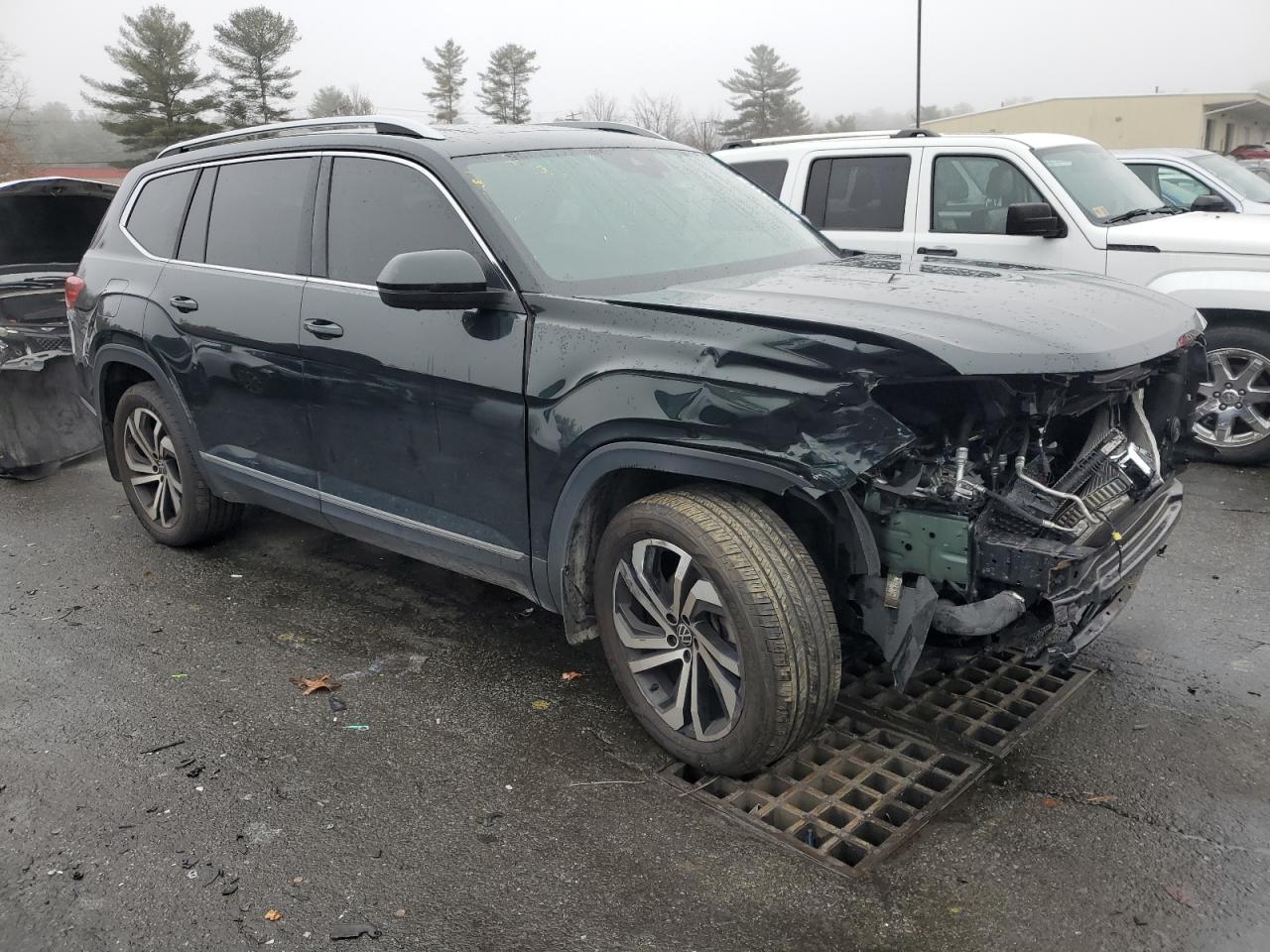 2021 Volkswagen Atlas - Image 4
