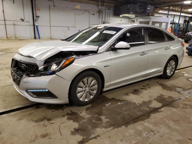 Седаны HYUNDAI SONATA 2016 Серебристый