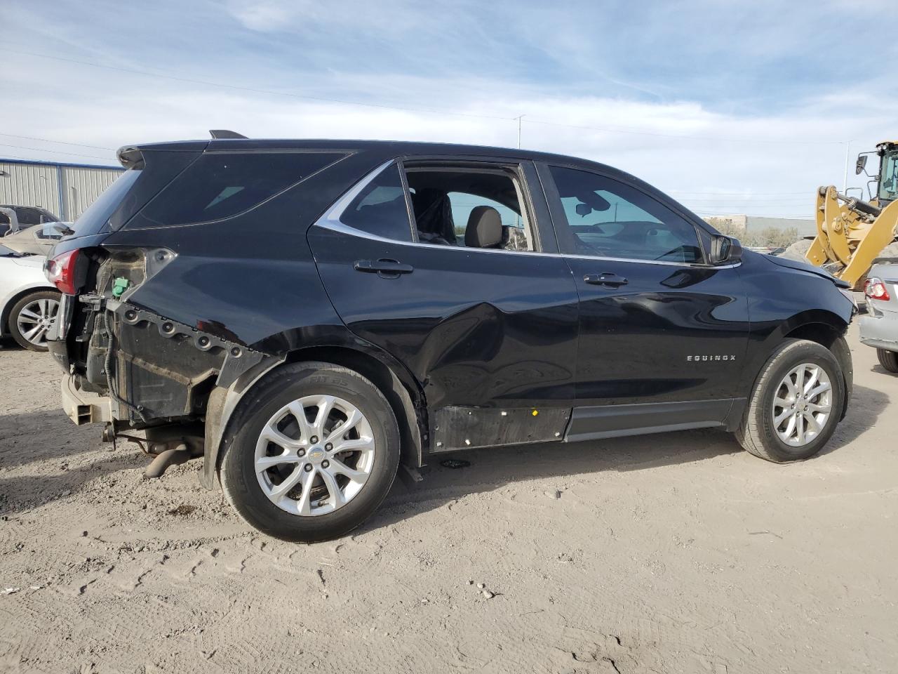 2021 Chevrolet Equinox - Image 3