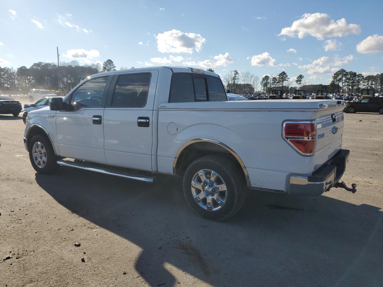 VIN 1FTFW1CF8EFA58716 2014 FORD F-150 no.2