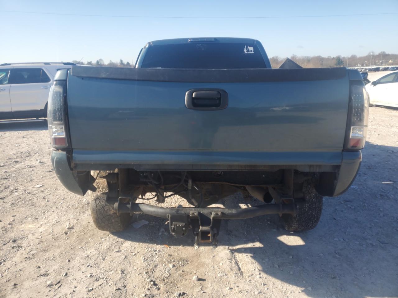 2006 Chevrolet Silverado - Image 6