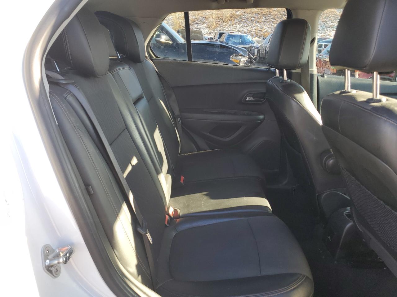 2018 Chevrolet Trax - Image 11