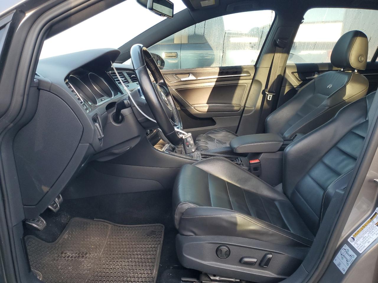 2016 Volkswagen Golf - Image 7