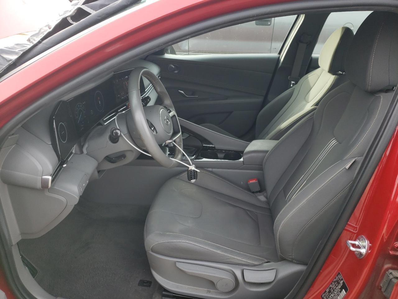 2023 Hyundai Elantra - Image 7
