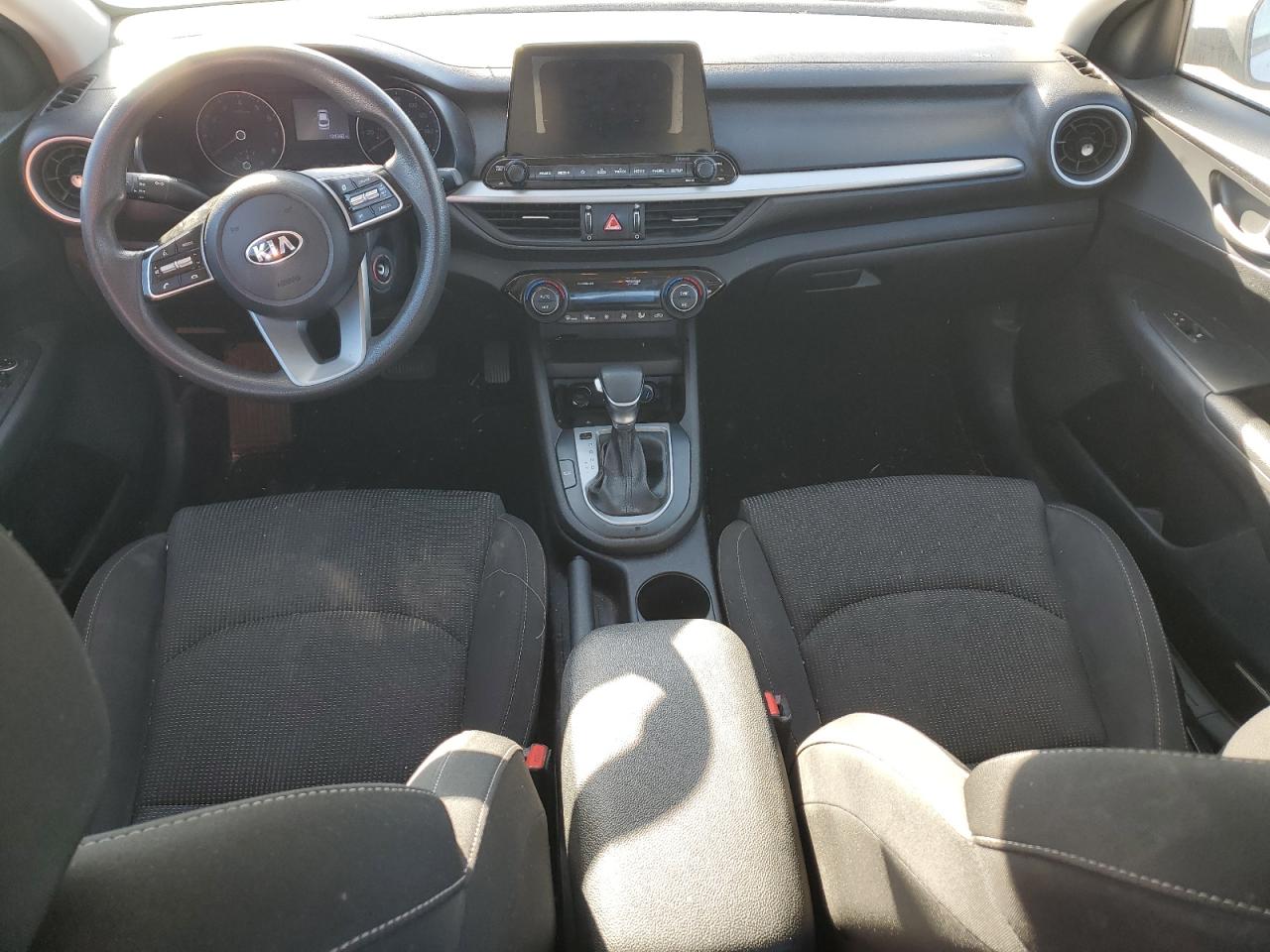 2019 Kia Forte - Image 8