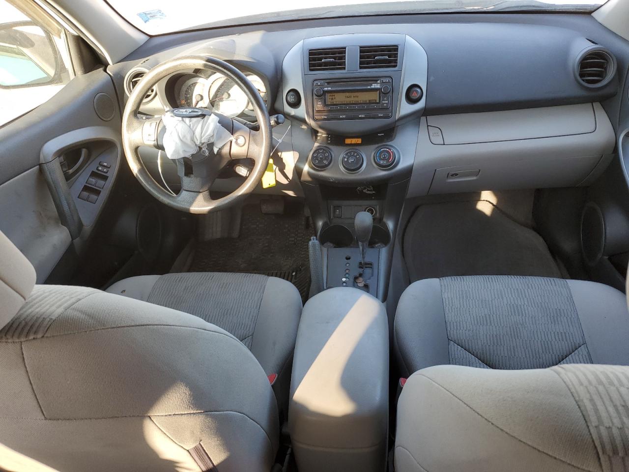 2012 Toyota RAV 4 - Image 8