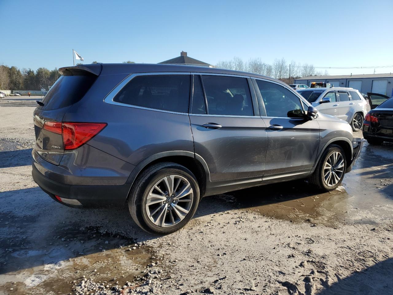2017 Honda Pilot - Image 3