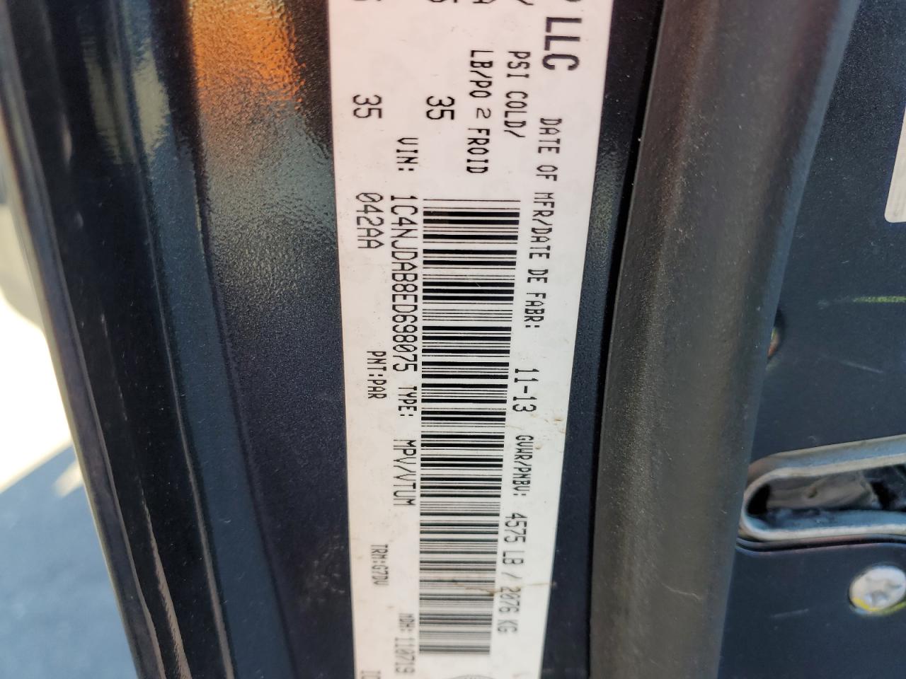 2014 Jeep Compass Sport VIN: 1C4NJDAB8ED698075 Lot: 84489824