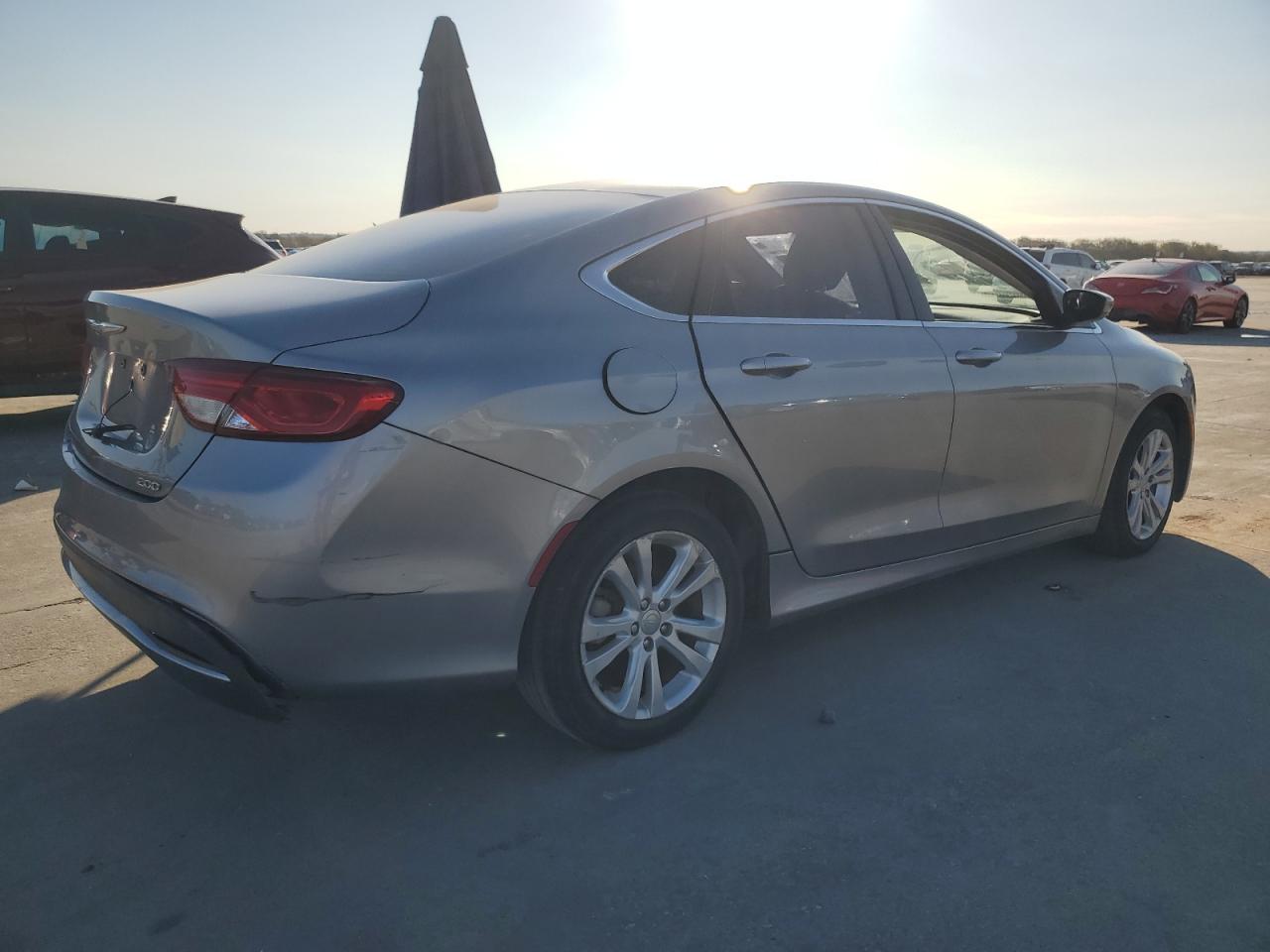 VIN 1C3CCCAB2FN713925 2015 CHRYSLER 200 no.3