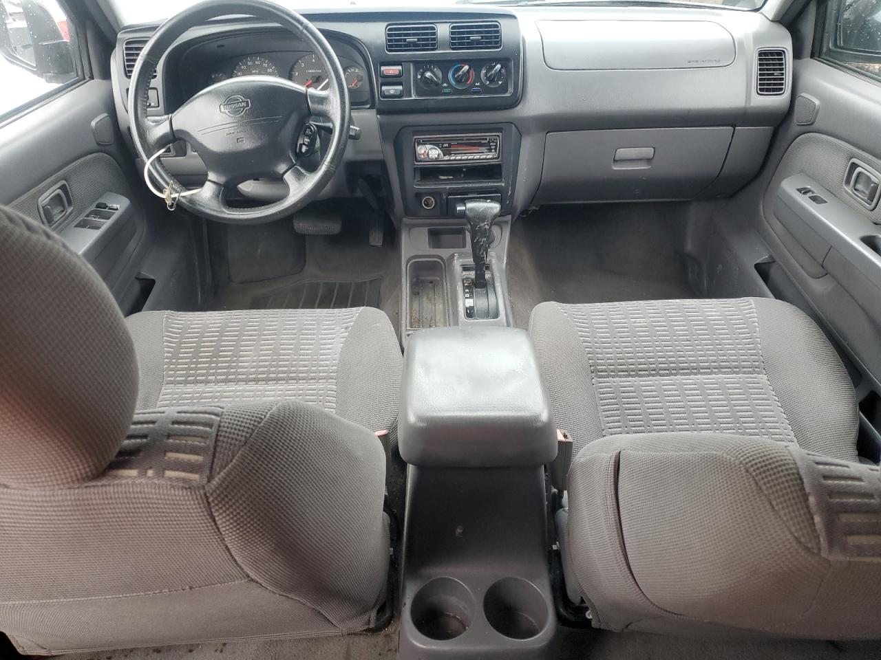 2000 Nissan XTerra - Image 8