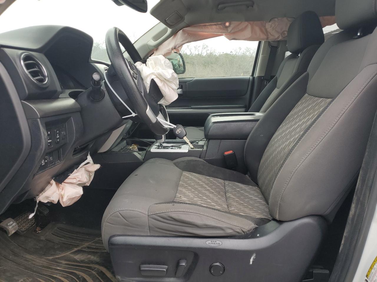 2020 Toyota Tundra - Image 7