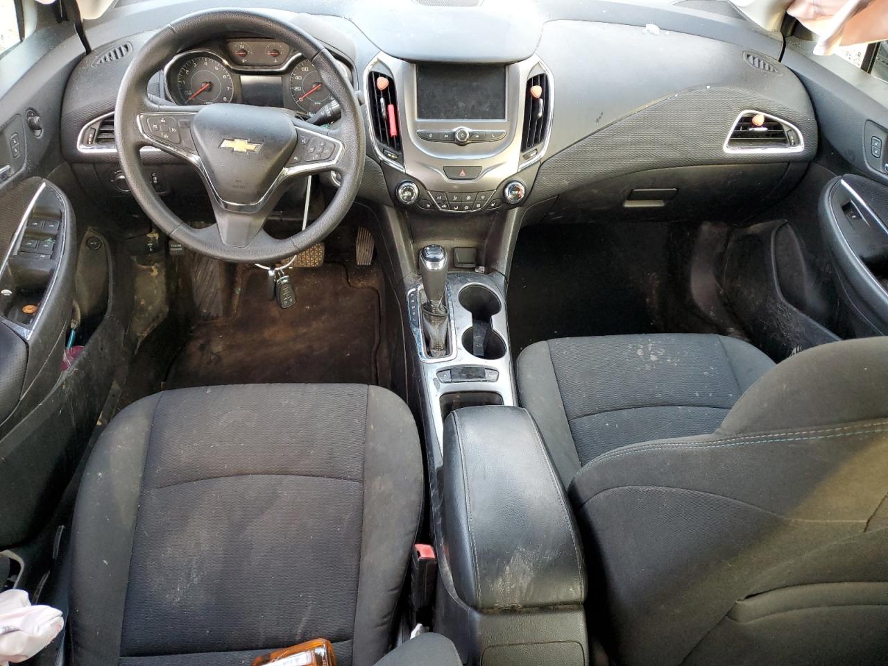 2017 Chevrolet Cruze - Image 8