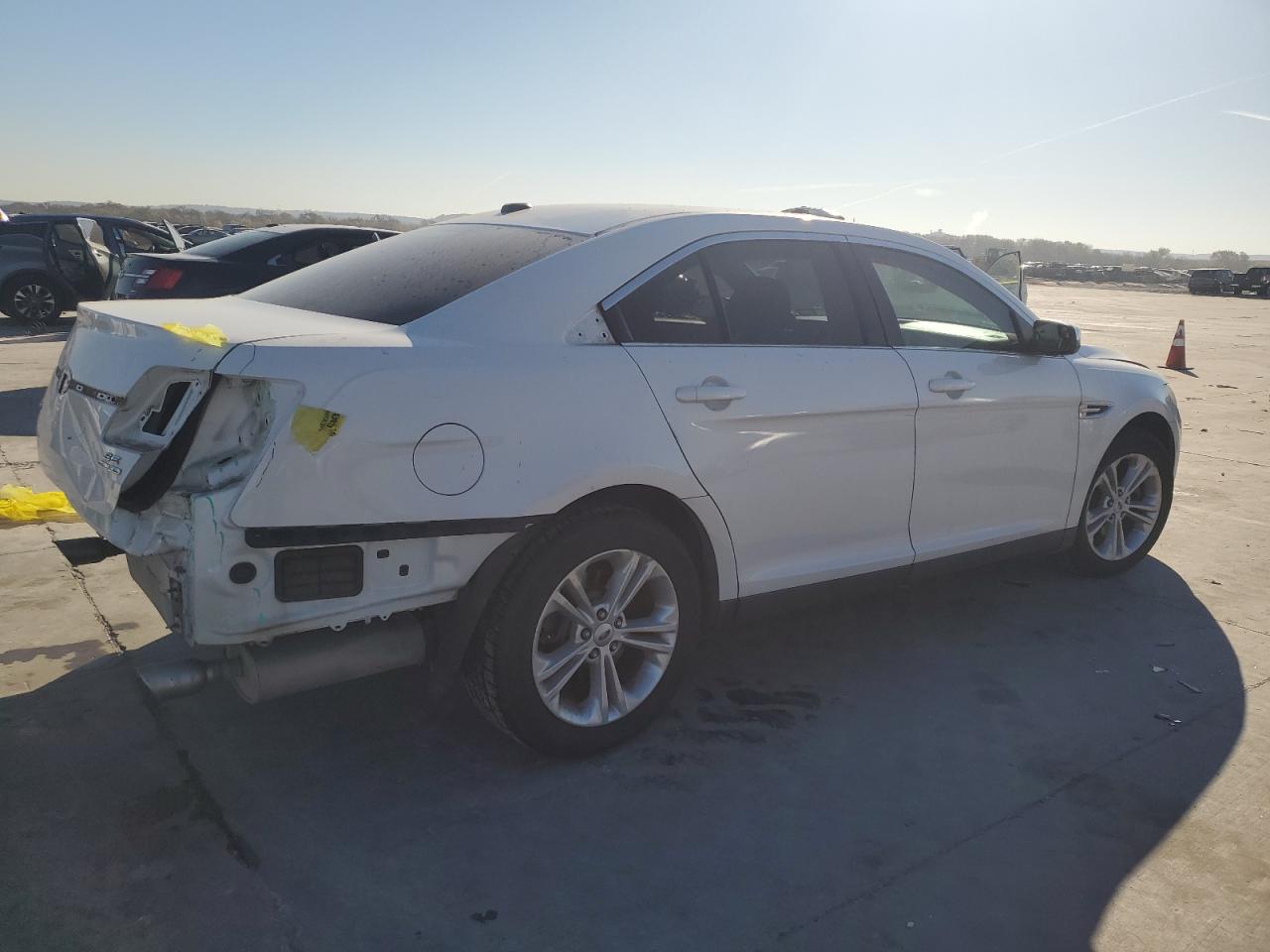 2013 Ford Taurus - Image 3