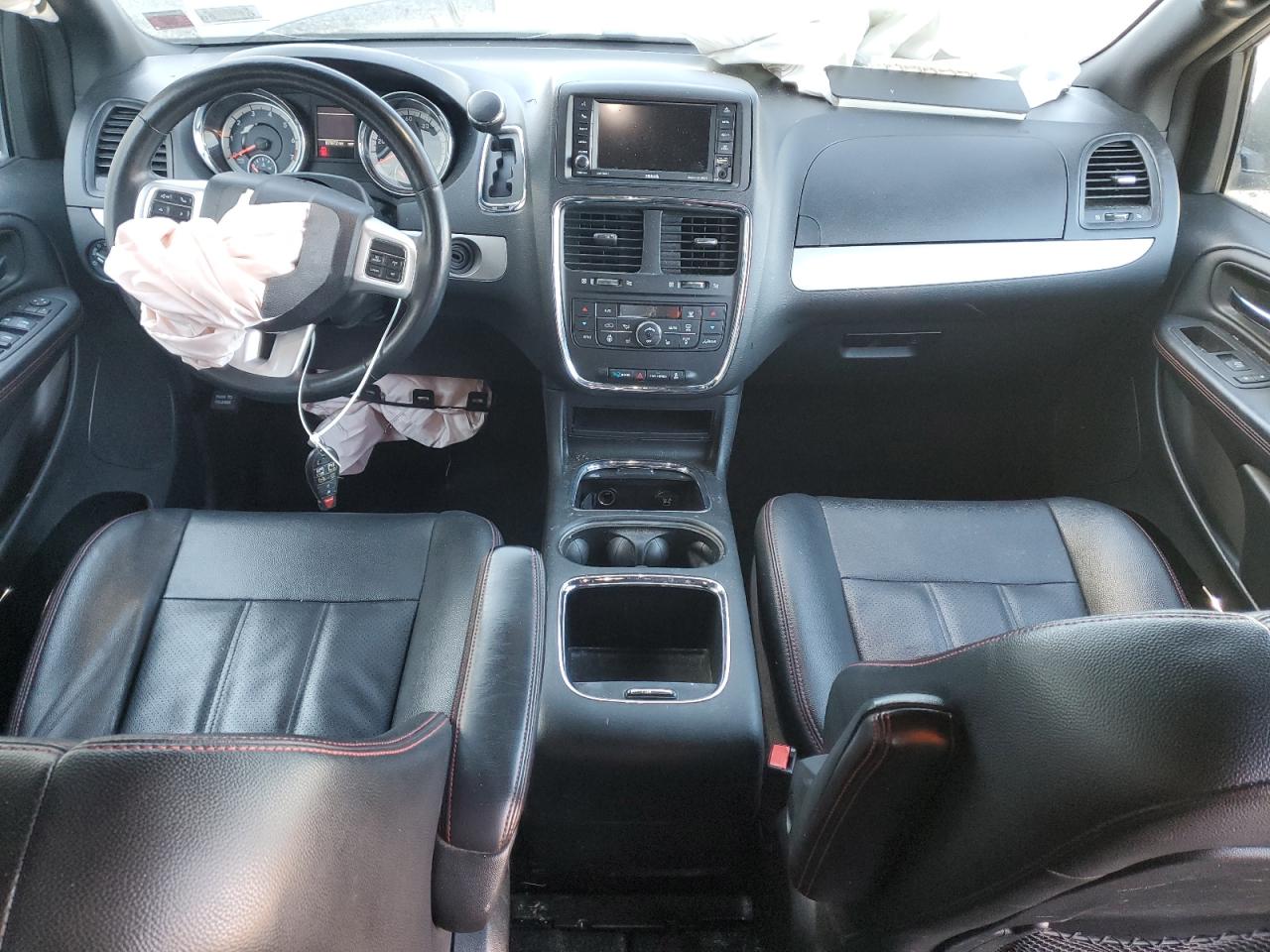 2018 Dodge Caravan - Image 8