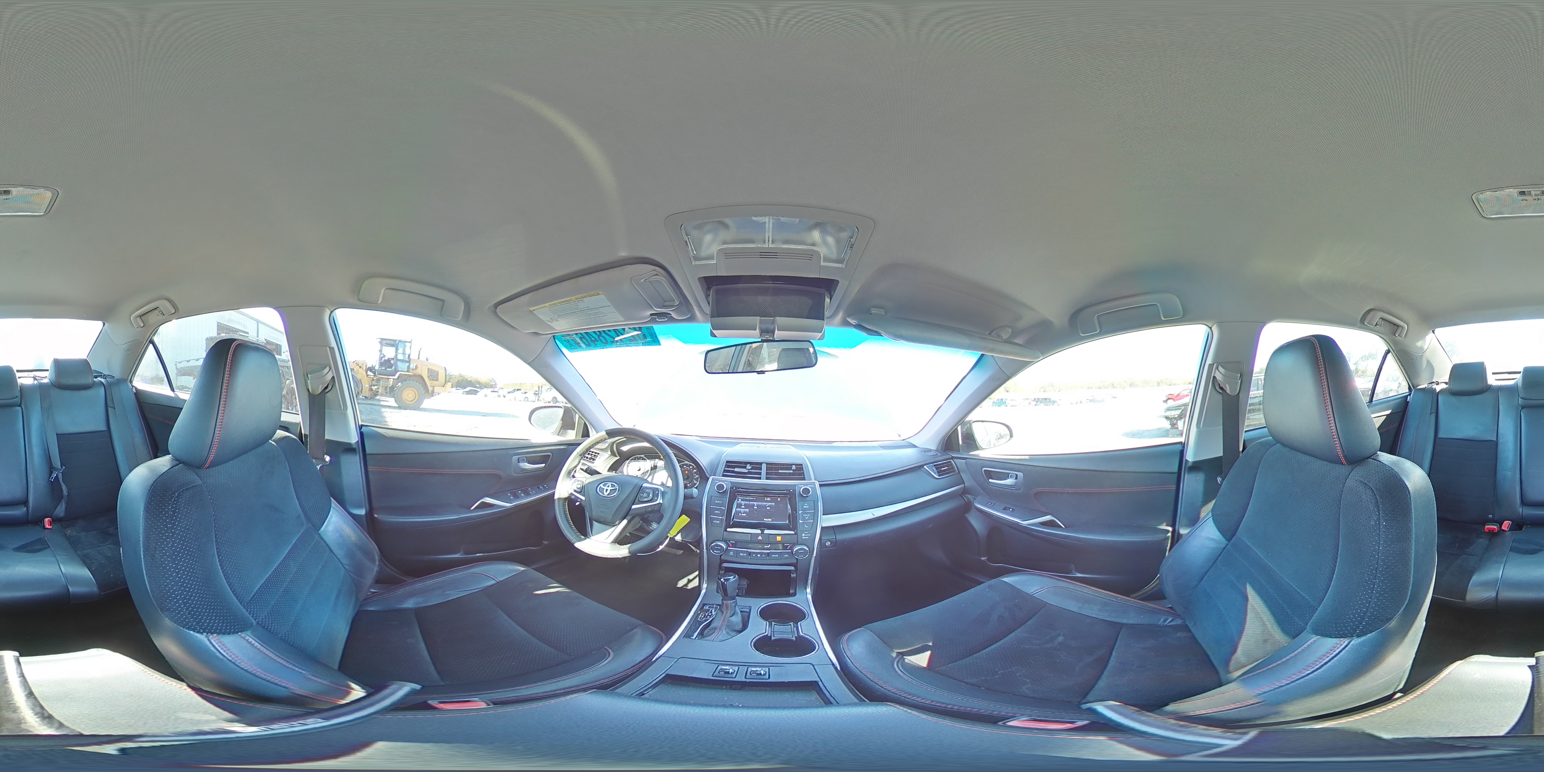 2015 Toyota Camry - Image 14