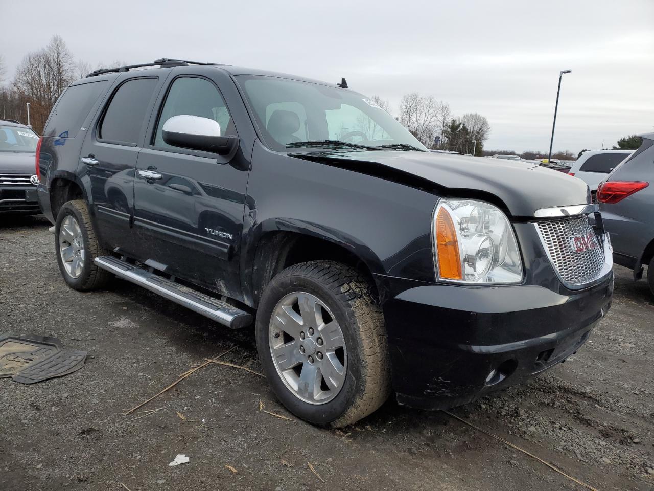 VIN 1GKS2CE04DR188699 2013 GMC YUKON no.4