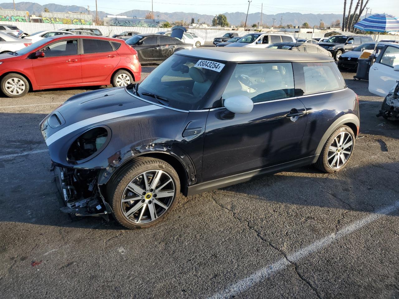 VIN WMW13DJ01P2T89065 2023 MINI COOPER no.1