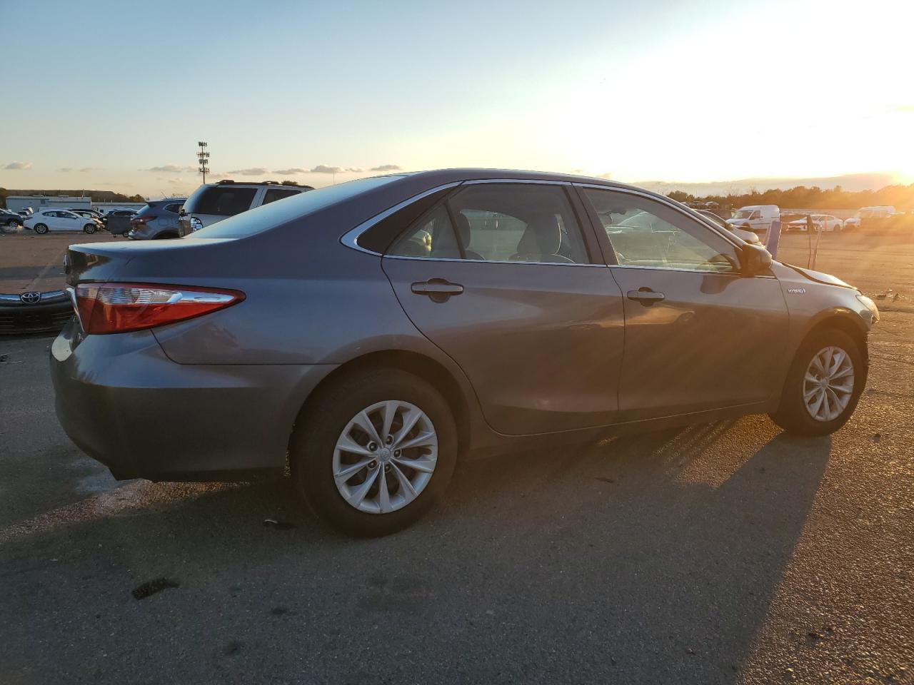 2016 Toyota Camry - Image 3