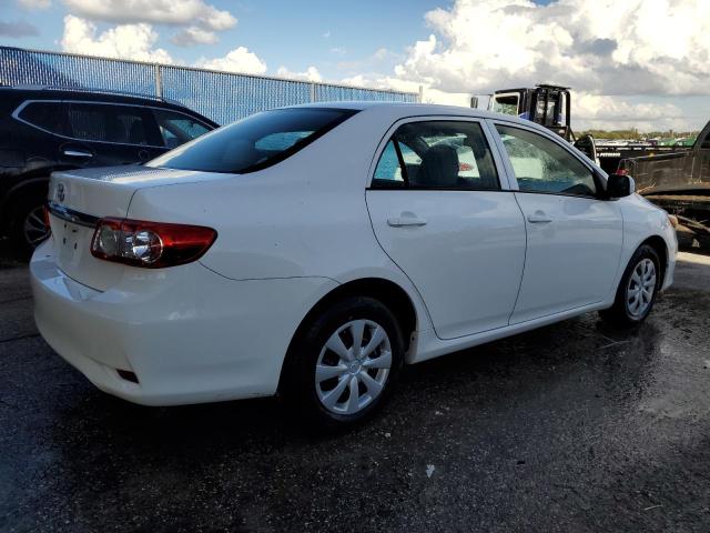  TOYOTA COROLLA 2013 Biały