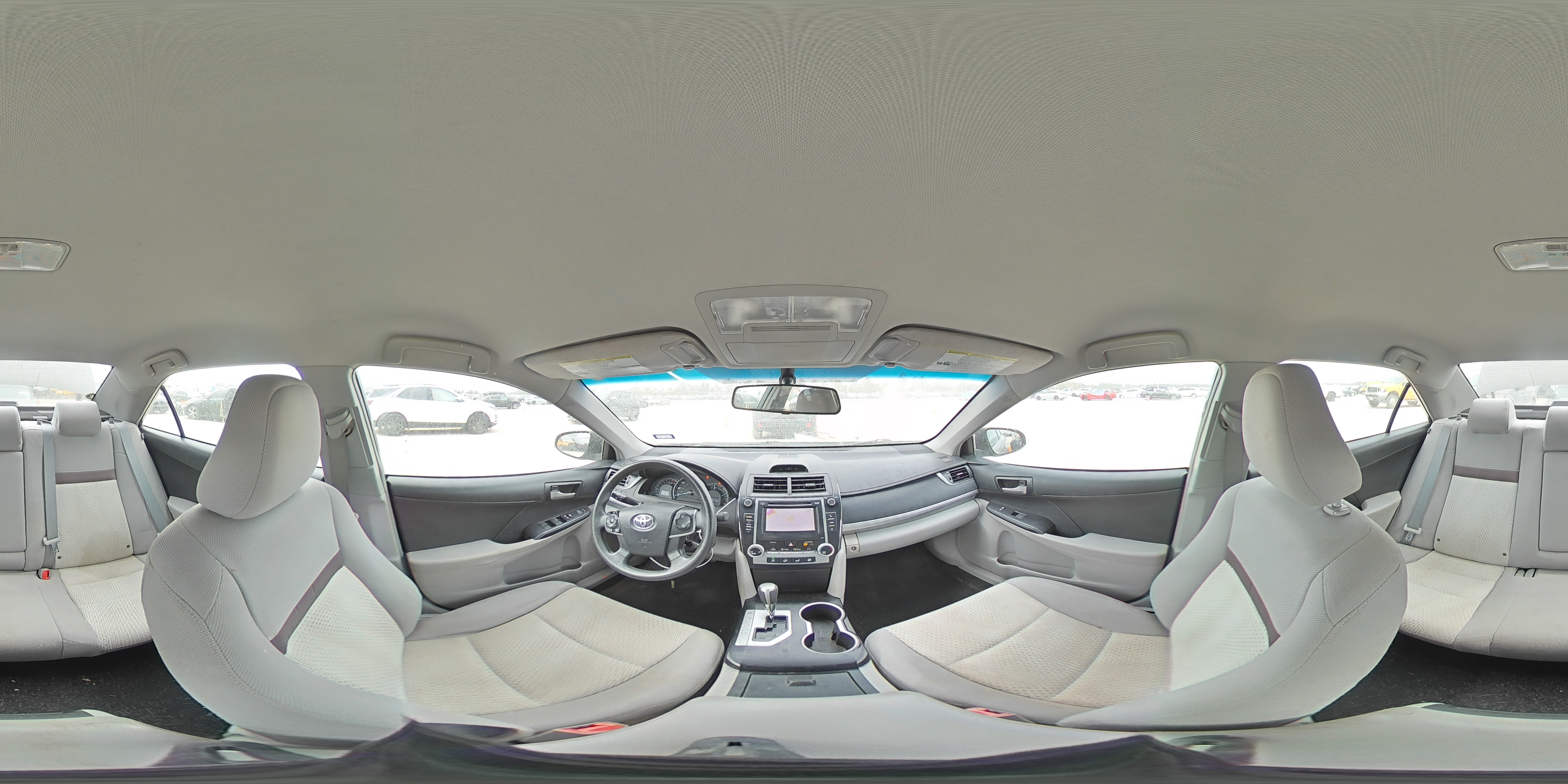 2014 Toyota Camry - Image 13