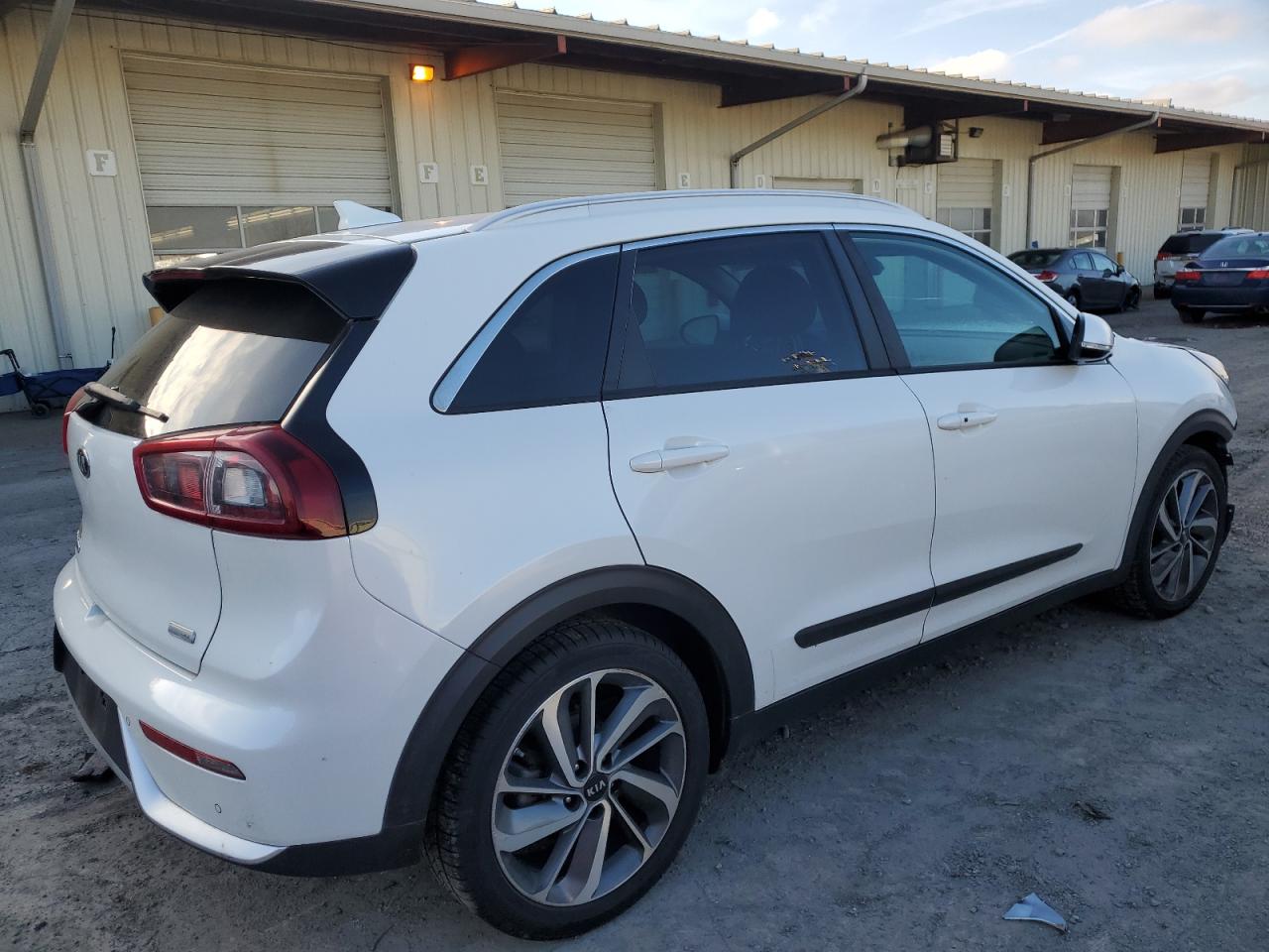 2019 Kia Niro - Image 3