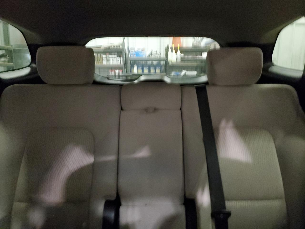 2017 Hyundai Santa Fe - Image 10