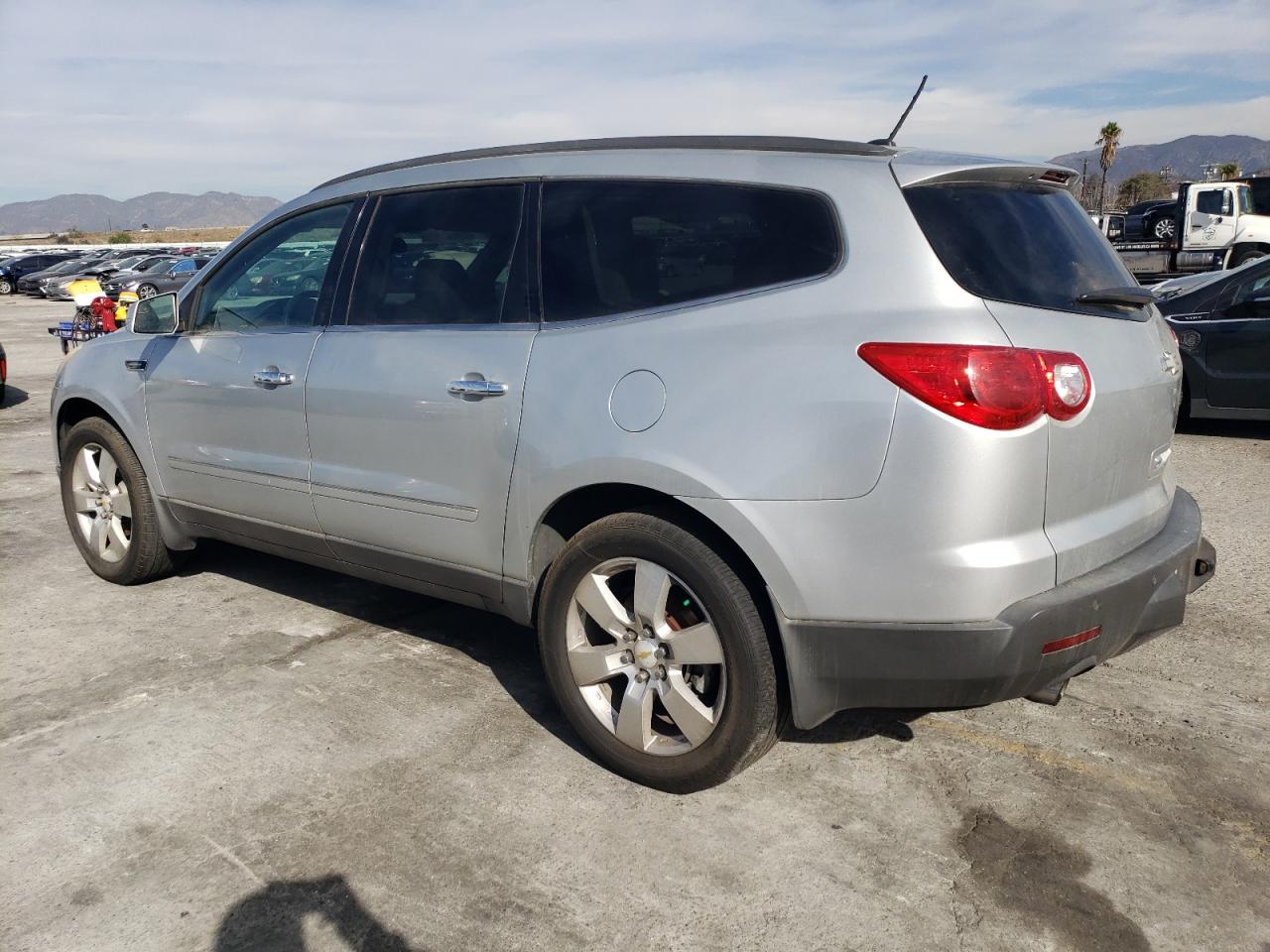 2011 Chevrolet Traverse - Image 2