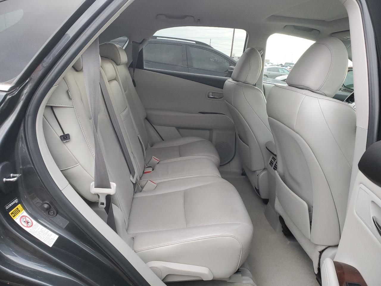 2010 Lexus RX - Image 10