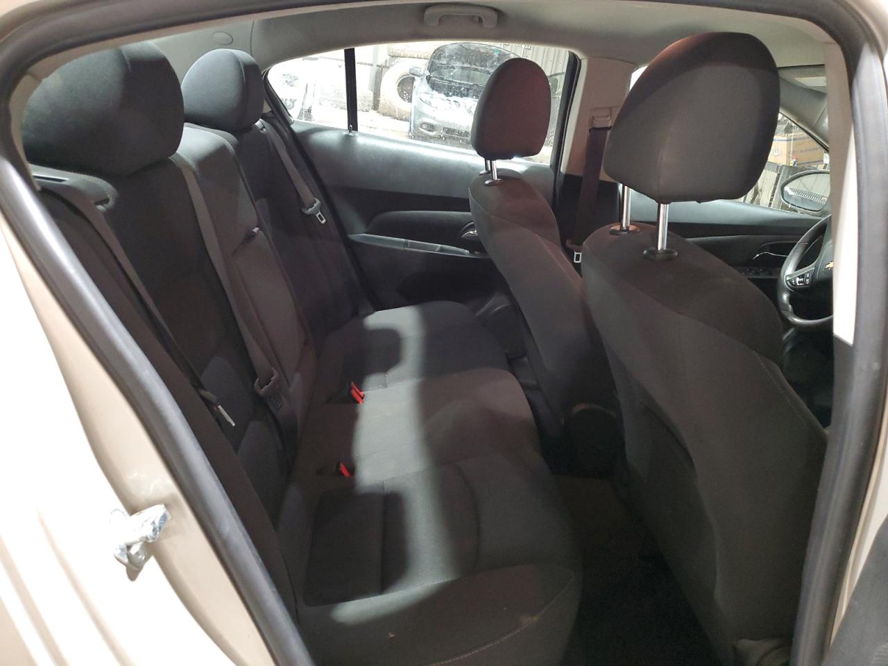 2016 Chevrolet Cruze - Image 10
