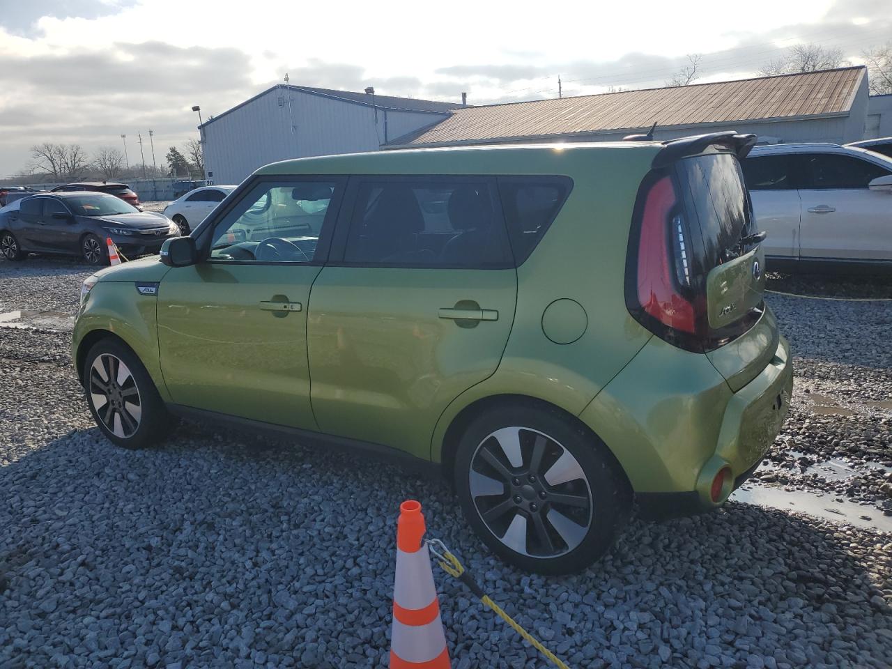 VIN KNDJX3A53E7707300 2014 KIA SOUL no.2