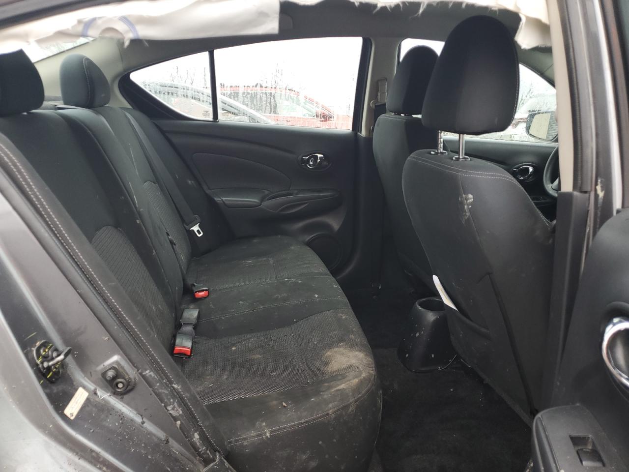 2019 Nissan Versa - Image 10