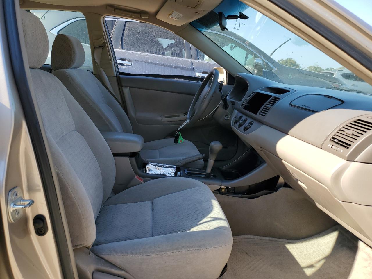 2003 Toyota Camry - Image 7