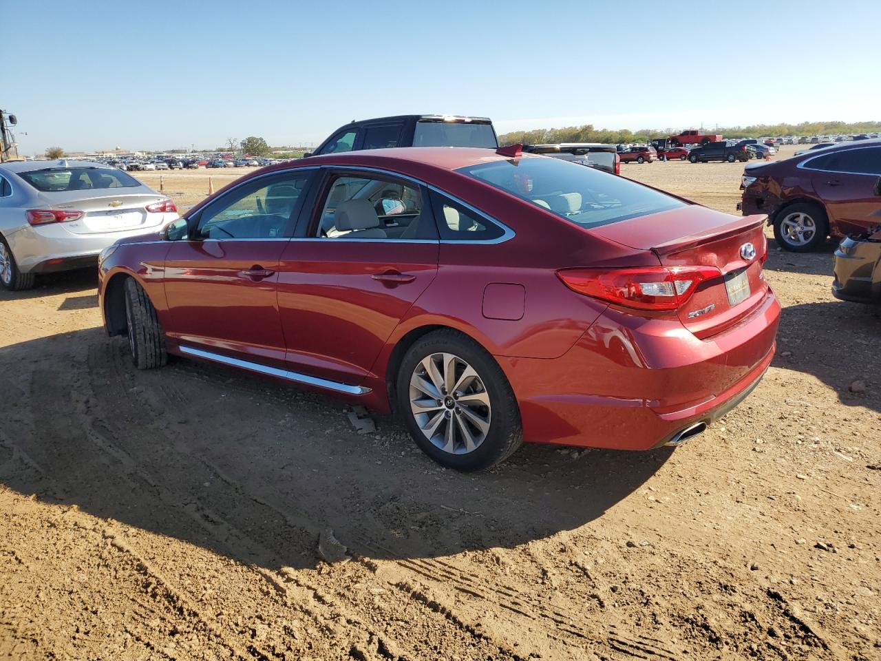 2016 Hyundai Sonata - Image 2