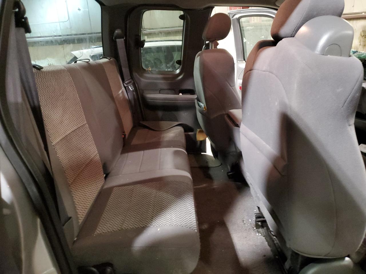 2003 Ford F-150 - Image 10