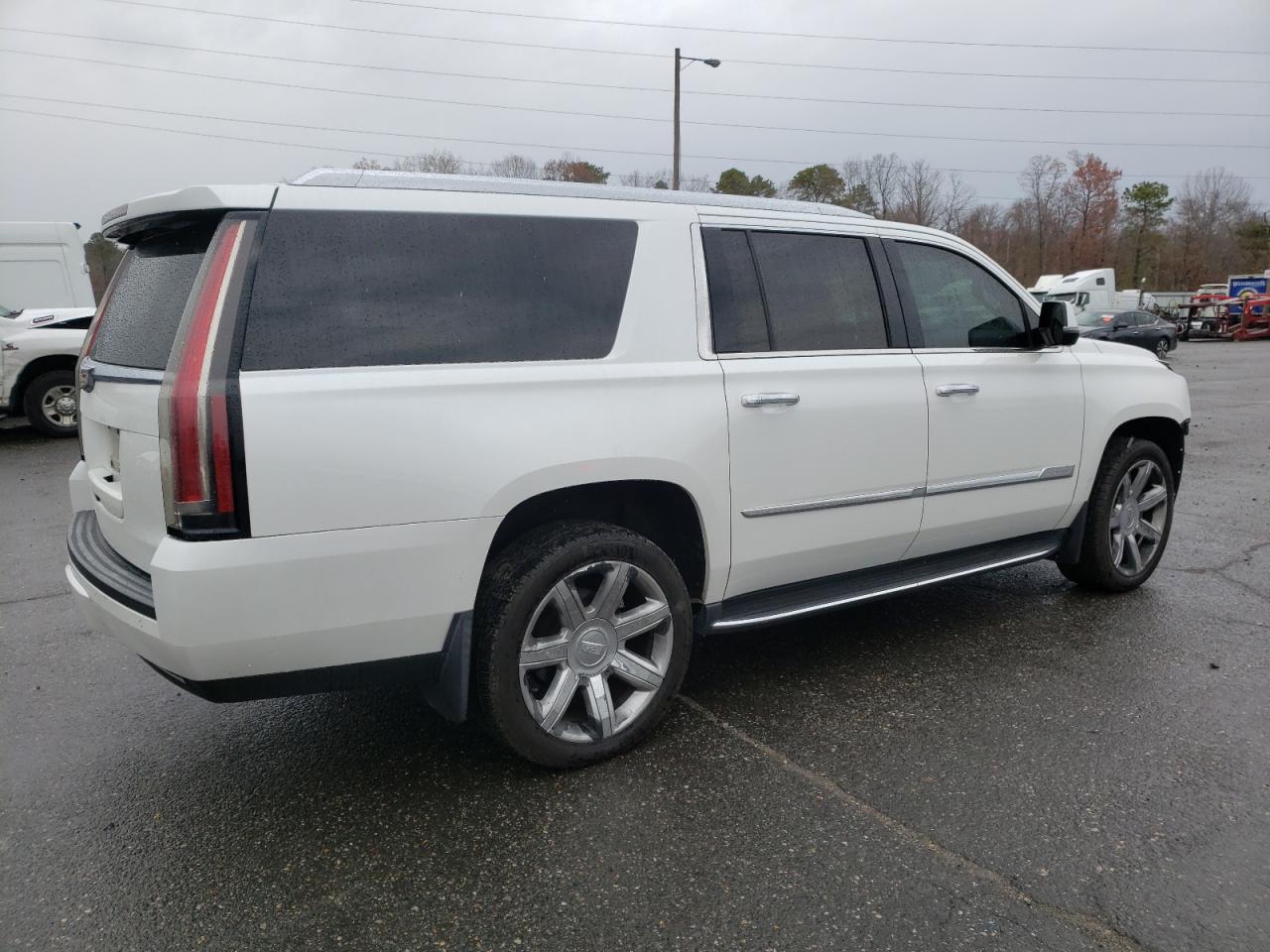 2016 Cadillac Escalade - Image 3
