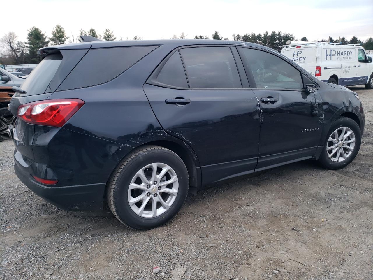 2020 Chevrolet Equinox - Image 3