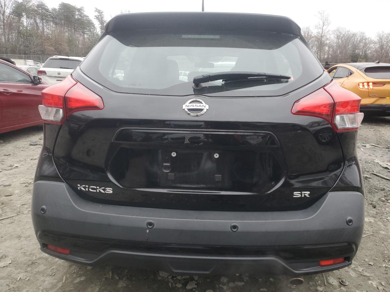 2020 Nissan Kicks - Image 6