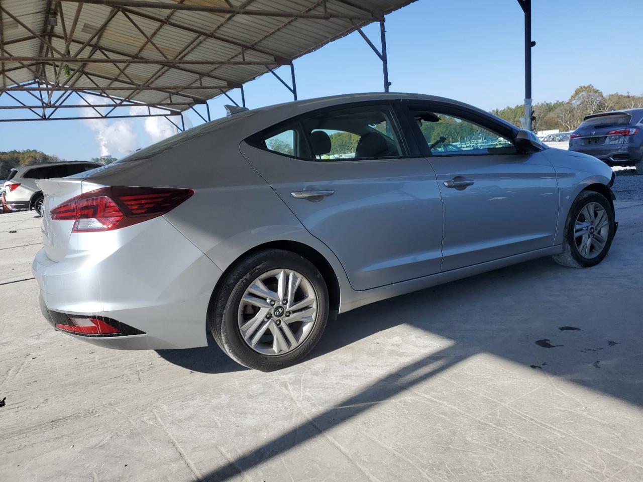 2020 Hyundai Elantra - Image 3