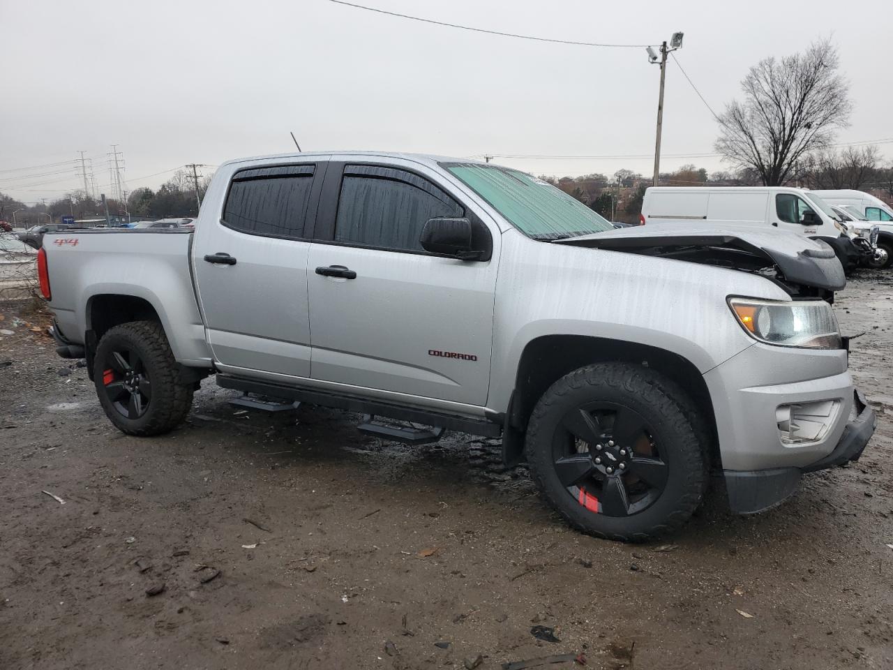 VIN 1GCGTCEN1H1332885 2017 CHEVROLET COLORADO no.4