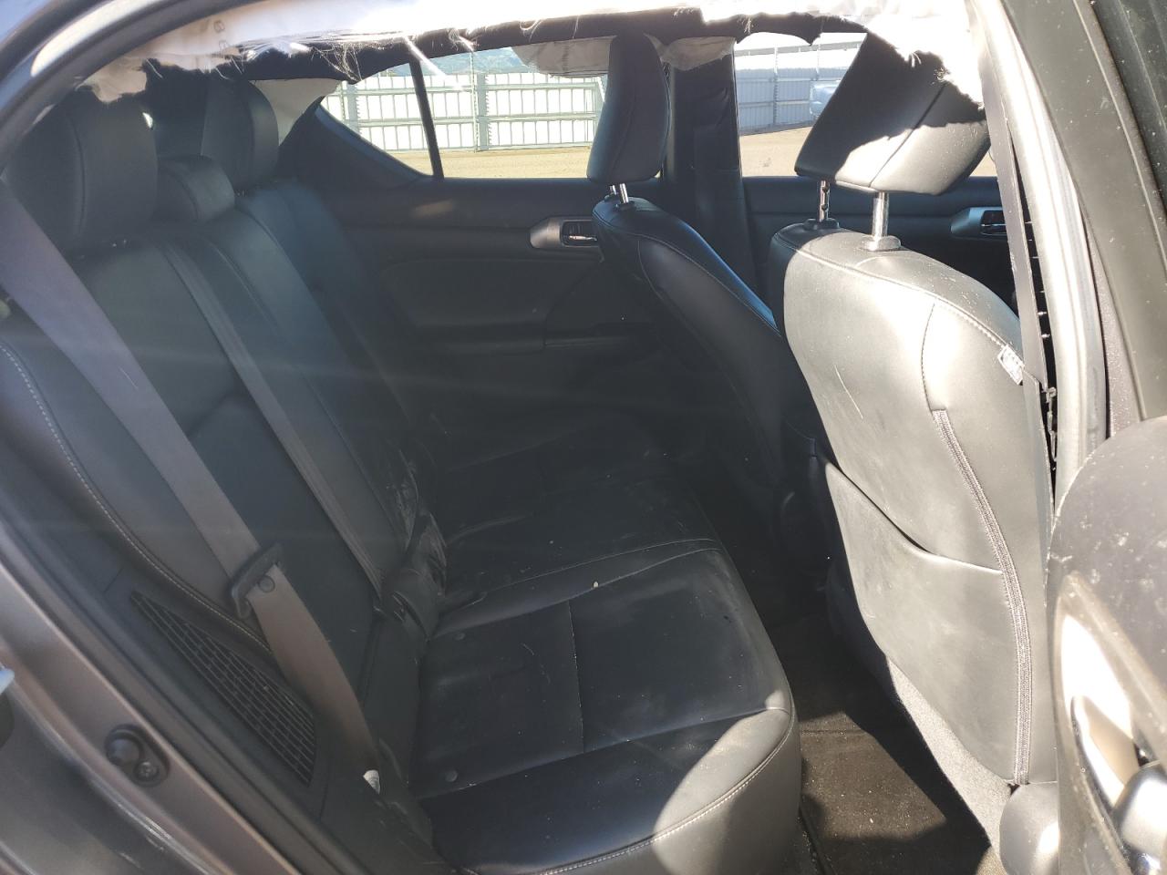 2015 Lexus CT - Image 10