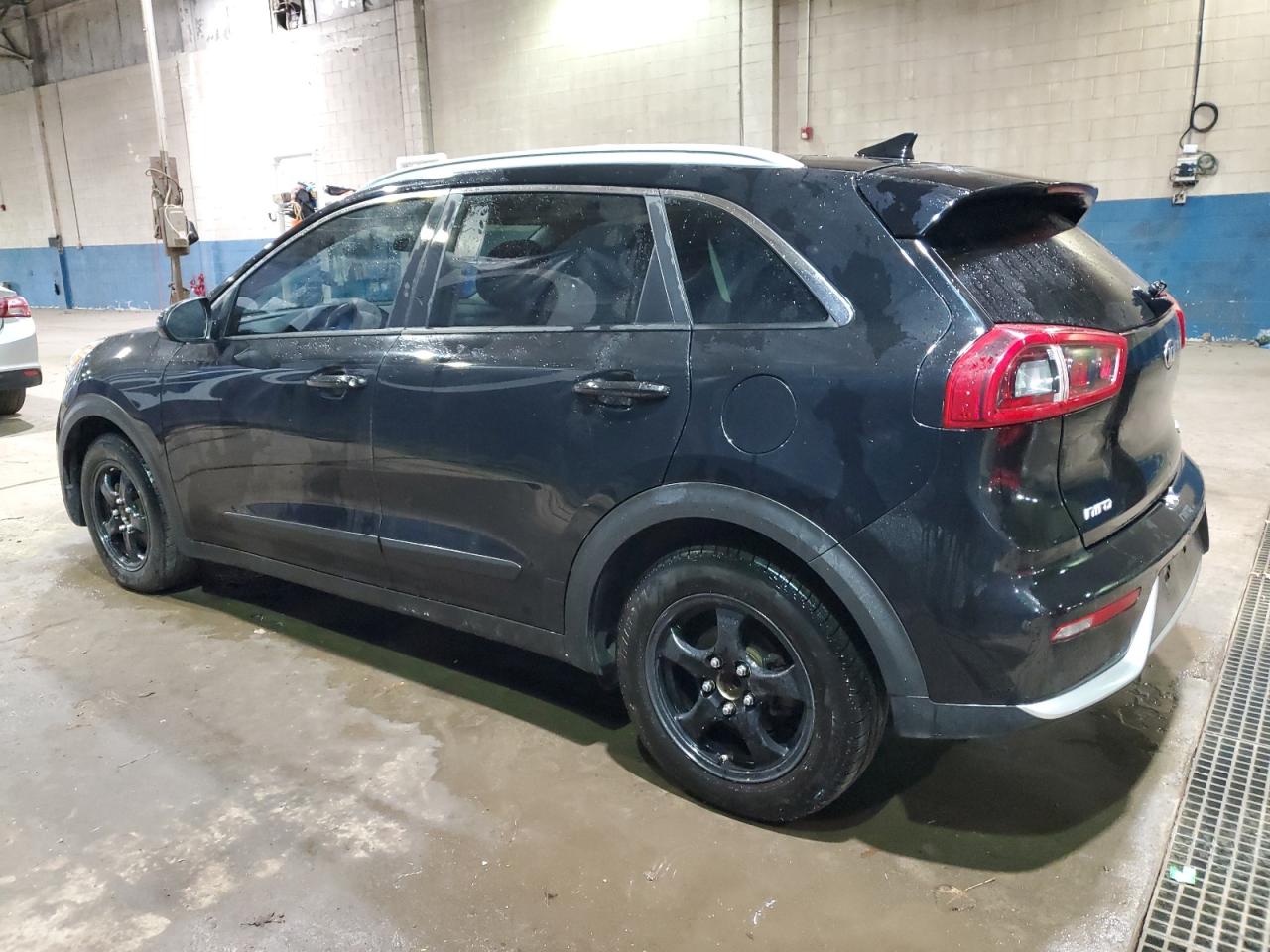 2017 Kia Niro - Image 2